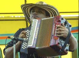 Cantautor en el Festival Pedazo de Acordeón